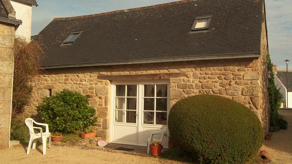 Hotel La Ferme De Poulpeye Loctudy Exterior foto